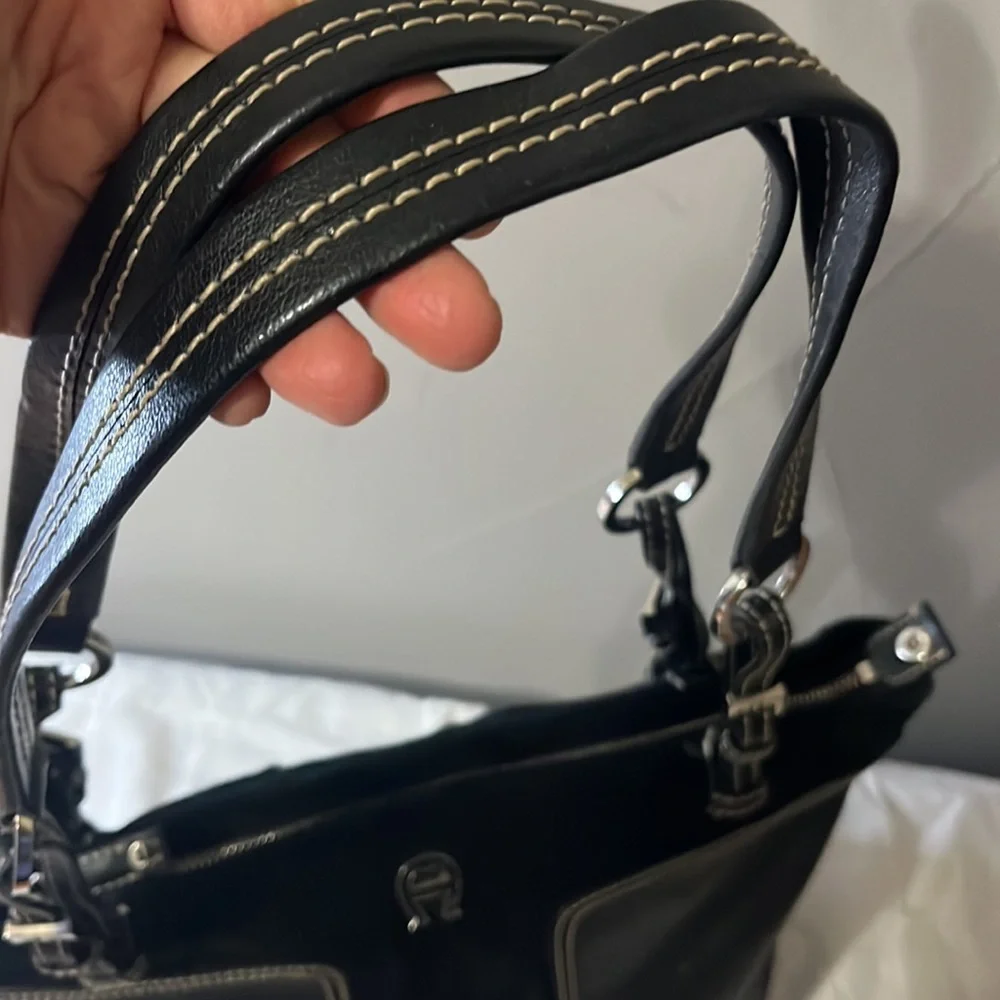 Etienne Aigner black leather shoulder purse (15” x 10.5” x  6”) - Picture 10 of 12